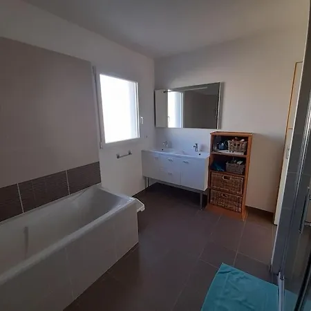 Maison Chaleureuse Avec Piscine 度假居 Bouaye