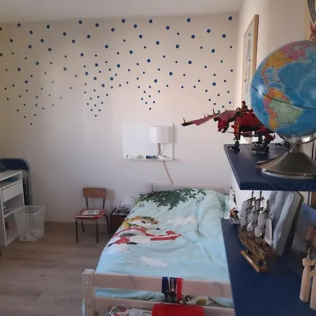 Maison Chaleureuse Avec Piscine *